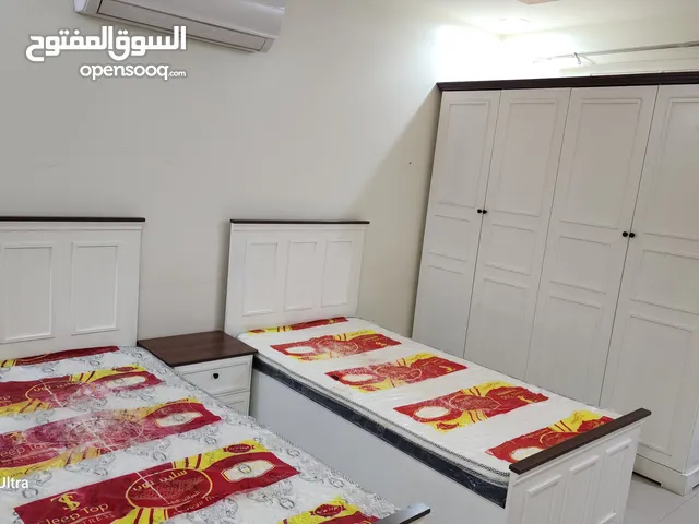 غرفة نوم أطفال جديدة (إستعمال خفيف و نظيف جدا ) لا يوجد أي عيوب