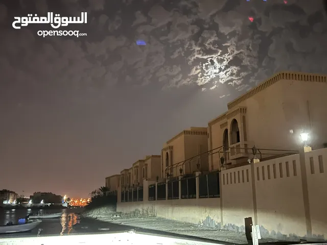 550 m2 More than 6 bedrooms Townhouse for Rent in Central Governorate Tubli