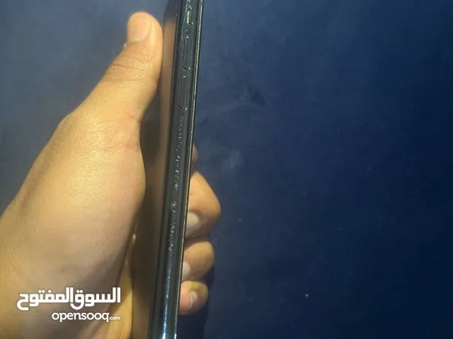 Apple iPhone 11 Pro 256 GB in Al Maya