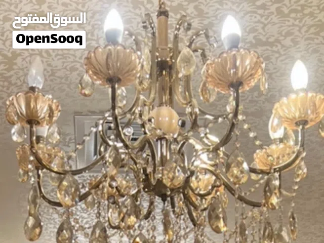 ثريات فخمه كبار حق صاله شبه جديده