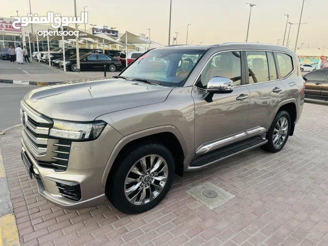 تويوتا لاند كروزر GXR V6 خليجي فول مواصفات صبغ وكاله بدون حوادث