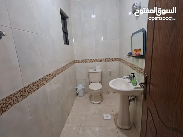 160 m2 5 Bedrooms Apartments for Sale in Amman Daheit Al Aqsa