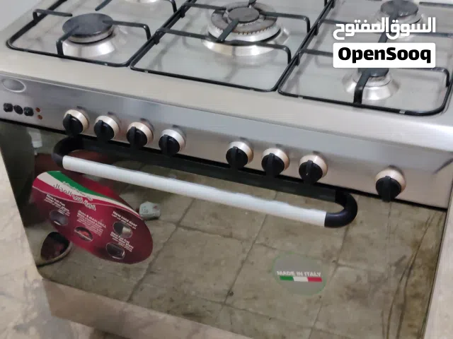 1 طباخ جليم جاز ايطالي 5 شعله بحاله ممتازه معا التوصل التشغيل والكفاله مقاس 60 في 90