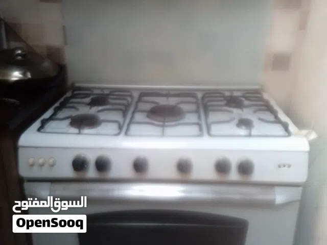 غاز خمس عيون للبيع بسعر 65 دينار في الزرقاء الغاز ماشاءالله عليه ناره كثير منيح للبيع المستعجل