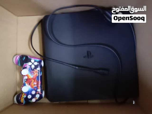 PlayStation 4 PlayStation for sale in Al Dakhiliya