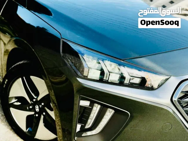 2022, هيونداي, ايونيك, Standard