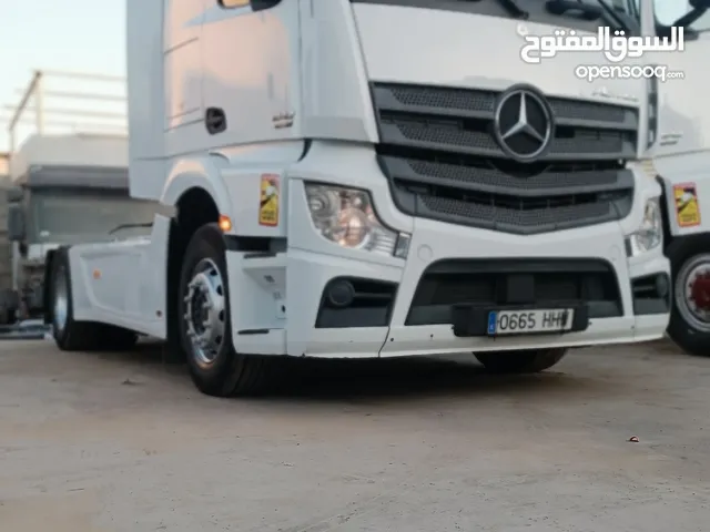 Chassis Mercedes Benz 2016 in Tripoli