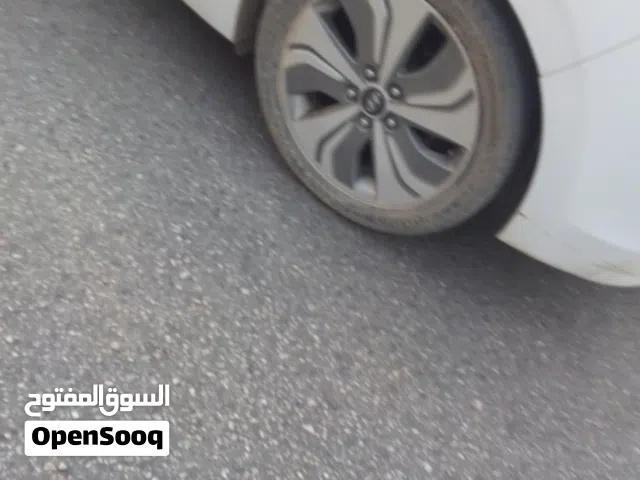 جنط 17للبدل على جنط الايونك الاصلي  مع دفع الفرق
