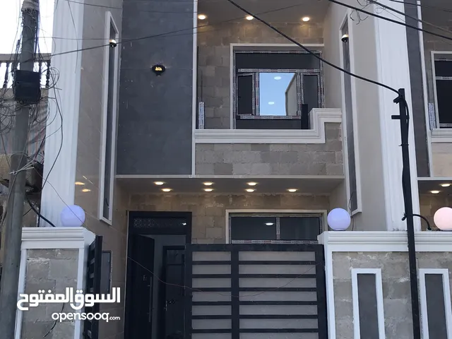 100 m2 3 Bedrooms Townhouse for Sale in Baghdad Jihad