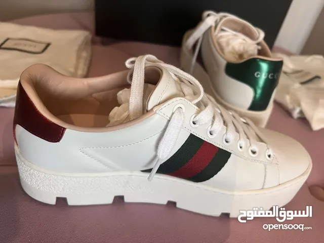 Gucci sneakers worn once