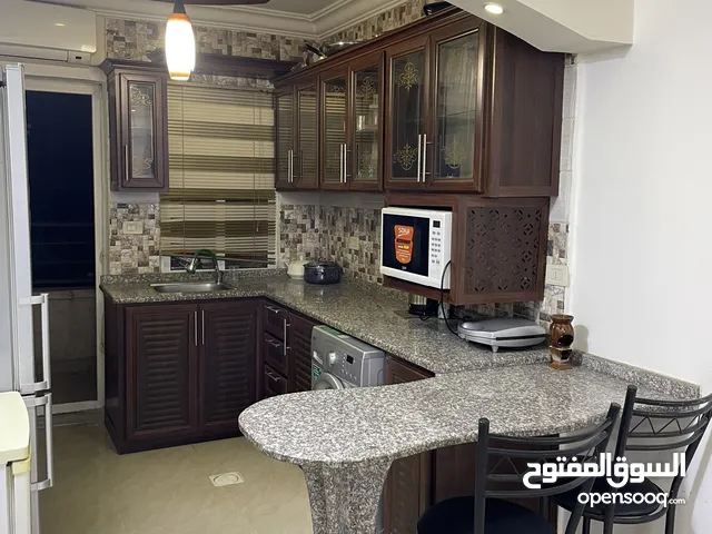 شقه مفروشه بالكامل 4 مكيفات ومنطقه هادئه جدا