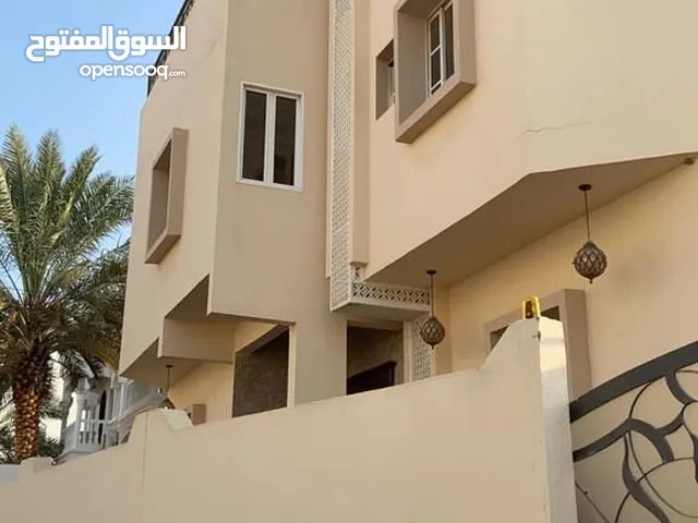 342 m2 More than 6 bedrooms Villa for Sale in Muscat Bosher