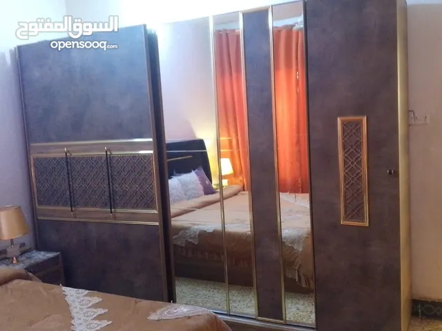 غرفه نوم تركي درجة اولى  السعر 700 اوبيها مجال بسيط  العنوان بغداد الزعفرانية