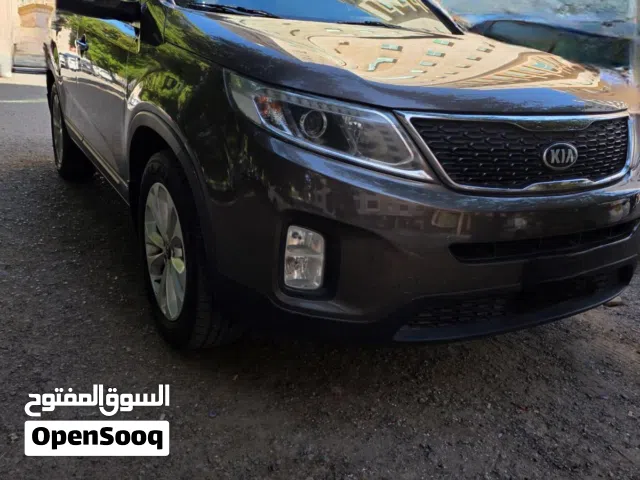 2014 كيا سورينتو Standard