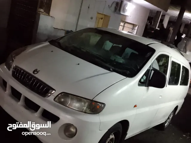 هيونداي h1 2001