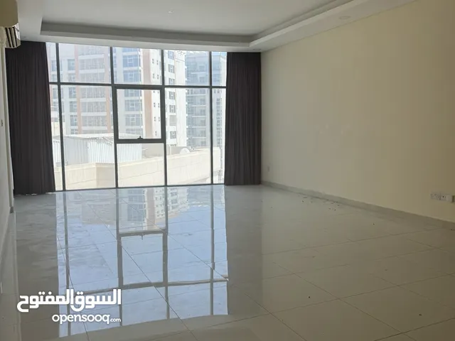 شقة سكنية للايجار شامل الكهرباء والمياه