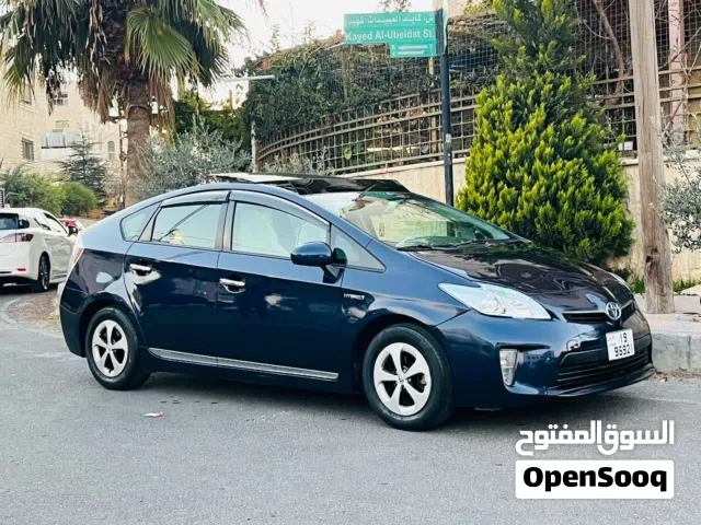 2012 تويوتا بريوس Prius