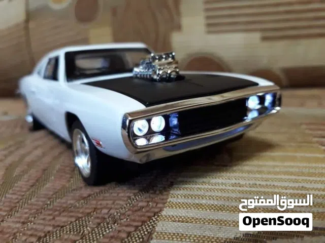 مجسم دودج تشالنجر حديد