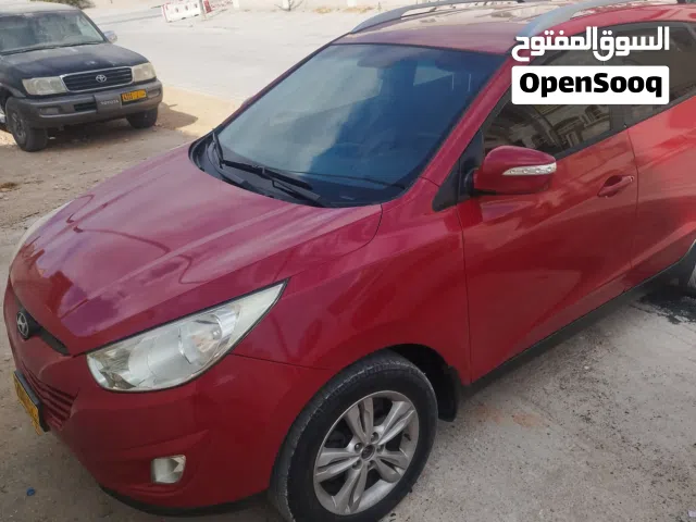 2013 هيونداي توسان Limited