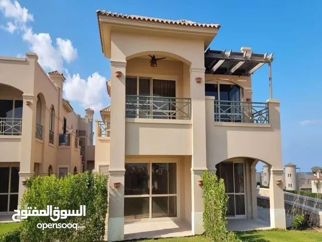ks شاليه للبيع في تلال السخنه telal elsokhna بفيو مميز علي دايركت ع الاجون متشطب بالكامل