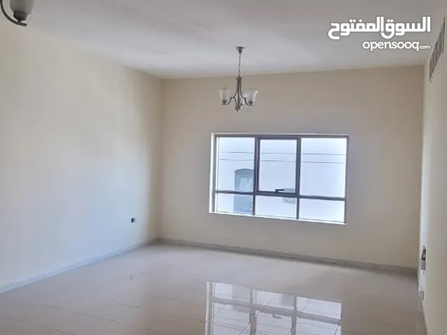 شقه للايجار غرفتين وصاله مطبخ حمامين موقع مميز ومناسب للجميع عرض خاص غير مفروشه