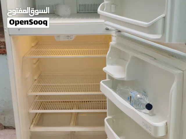ثلاجه فرجدير امركي 24 قدم بحاله ممتازه للبيع استخدام بحاله جيده معا التوصل التشغيل والكفاله تبريدتم