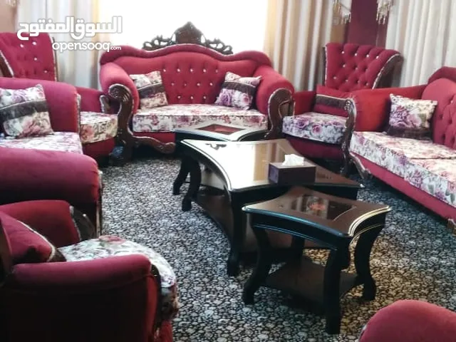 طقمين كنب وسكاملات وبرادي