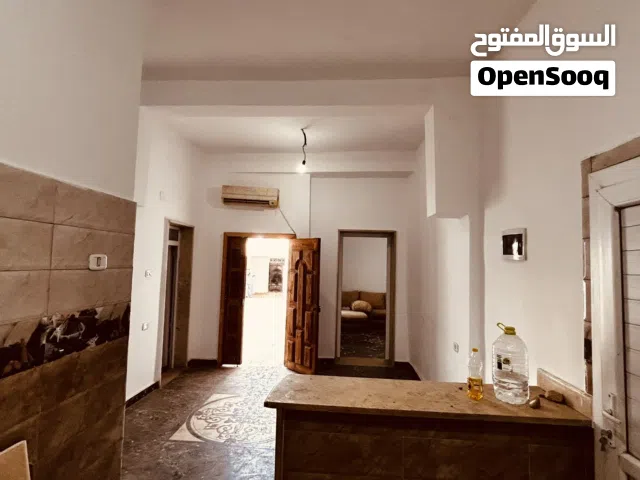 175 m2 2 Bedrooms Townhouse for Rent in Tripoli Souq Al-Juma'a