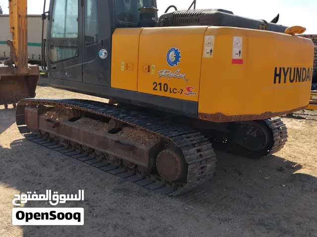 حفار هونداي 210