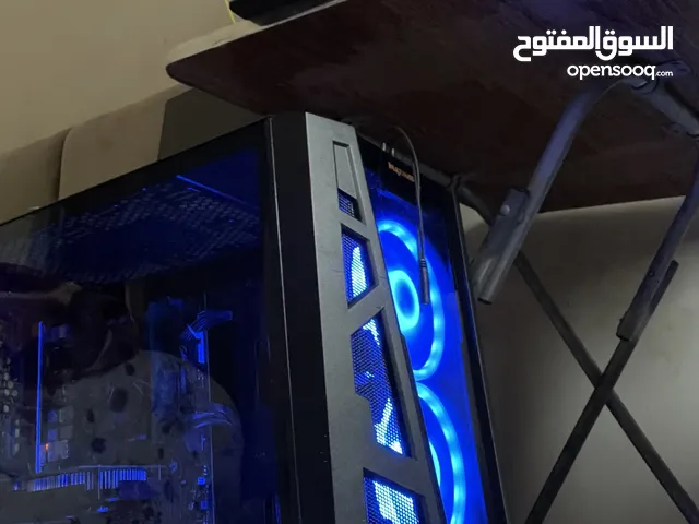 للبيع كمبيوتر قيمنق 135دينار وقابل