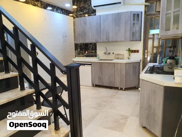 180 m2 3 Bedrooms Townhouse for Sale in Baghdad Bayaa