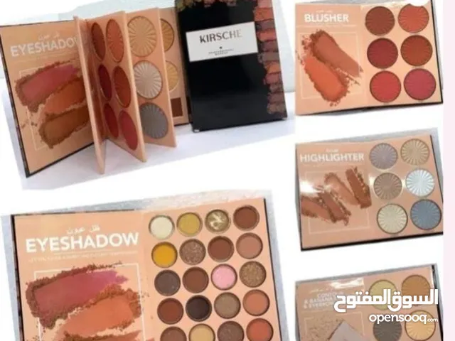 makeup combo pallete with eyeshadow blusher highlighter