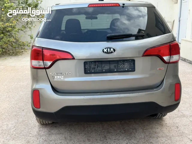 Used Kia Sorento in Tripoli