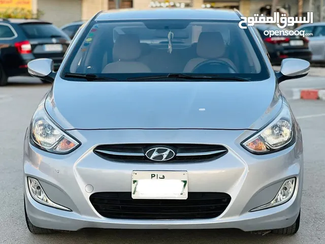 هنداي اكسنت 2016 بحالة ممتازة 1600-4غيارات