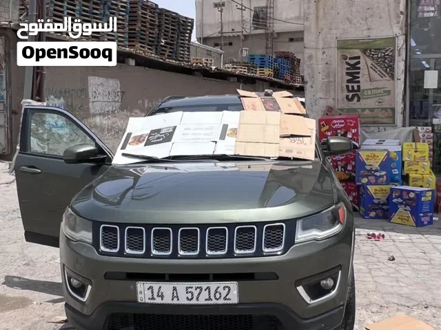 2018 جيب كومباس Standard