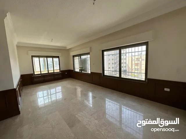 شقه شبه مفروشه للايجار في الرابيه ( Property 41232 ) سنوي فقط