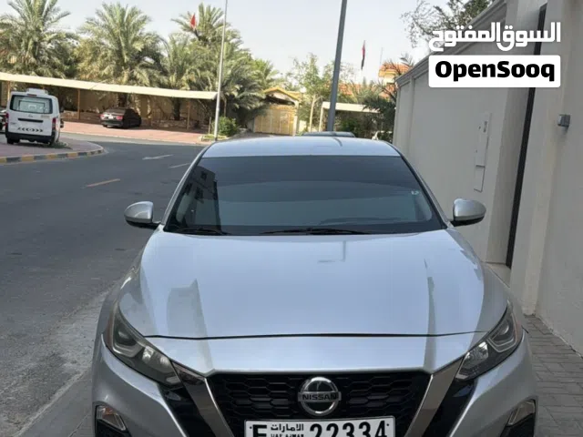 2020 Nissan Altima Standard