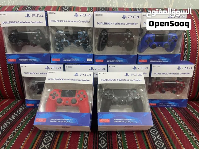 PS4 controllers