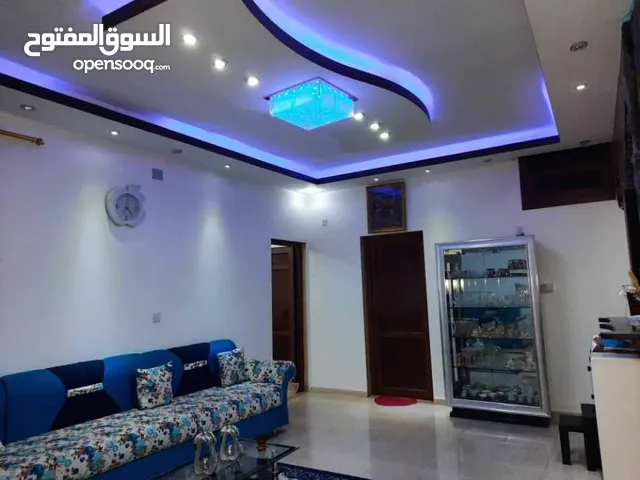 120 m2 More than 6 bedrooms Townhouse for Sale in Benghazi Masr St