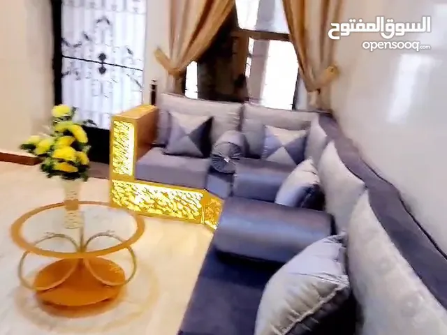 1000 m2 5 Bedrooms Villa for Rent in Sana'a Asbahi