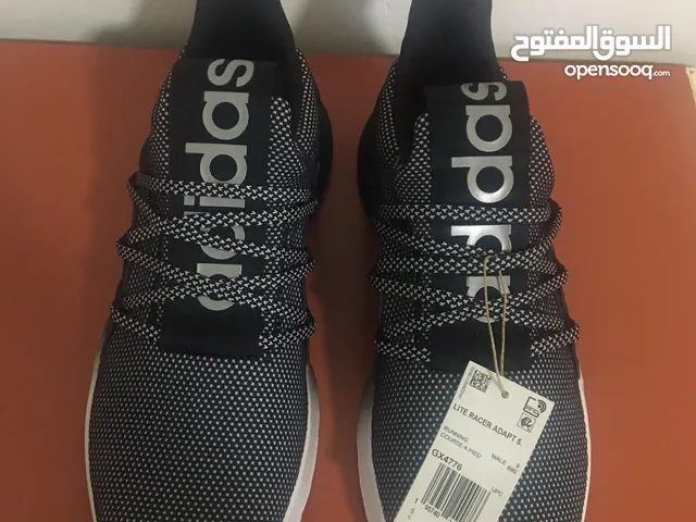 43 Sport Shoes in Amman