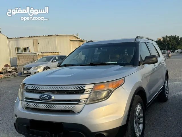 Ford Explorer Standard in Al Ahmadi