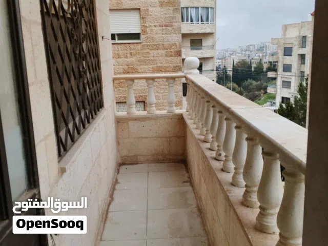 شقة أرضية للبيع الجبيهة أم زويتينه قرب مسجد جبران 100+50 ترس