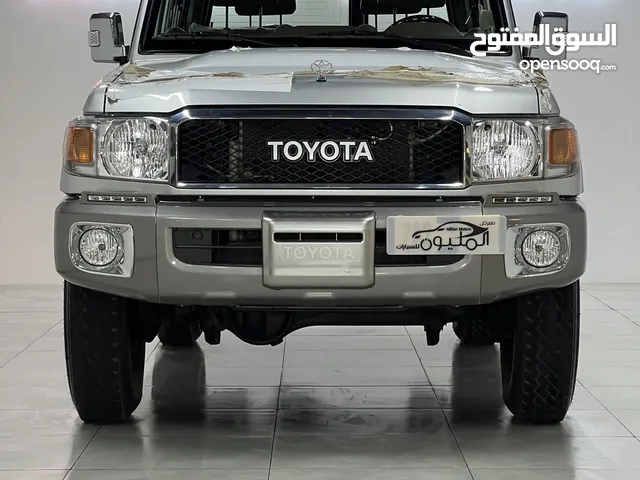 Used Toyota Land Cruiser in Muscat