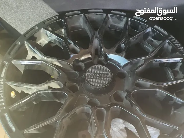 رنقات تيتان مقاس 17 لون اسود مستعمل بحاله جيده السعر 75