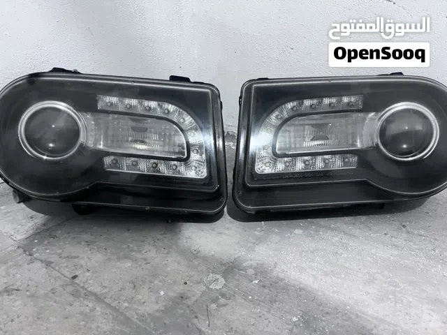اضوية امامي كرايسلر 300C 2005
