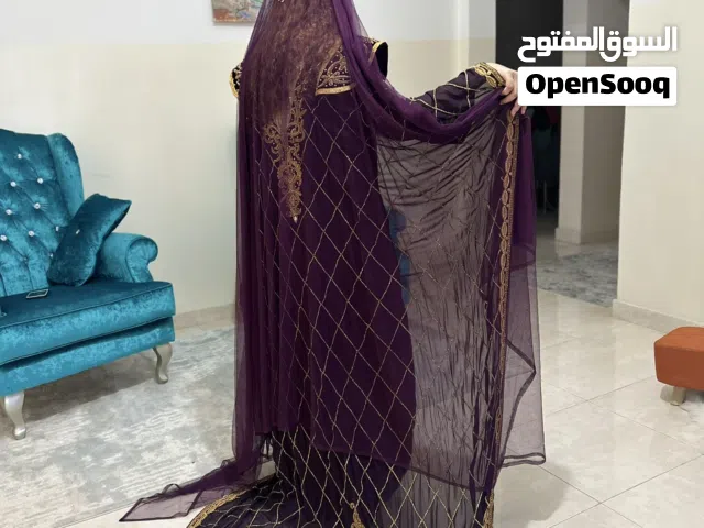 فستان ملكي للخطوبة والملكة تم تخفيض السعر