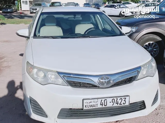 2015 Toyota Camry GL Mid Option (Pearl White)