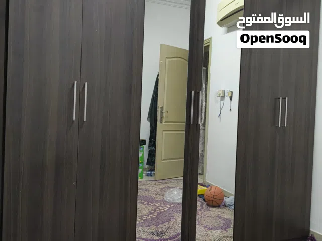 6 doors wardrobe in excellent condition