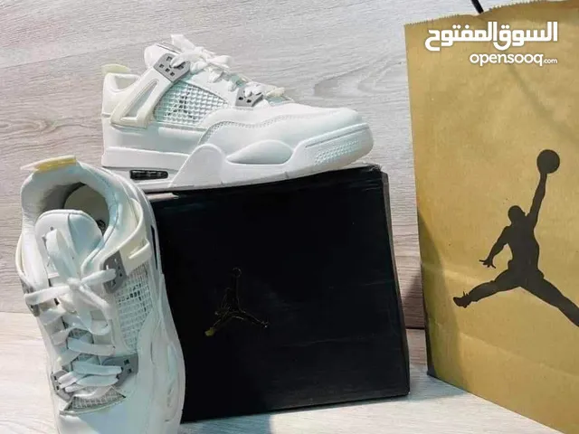 44.5 Sport Shoes in Tripoli